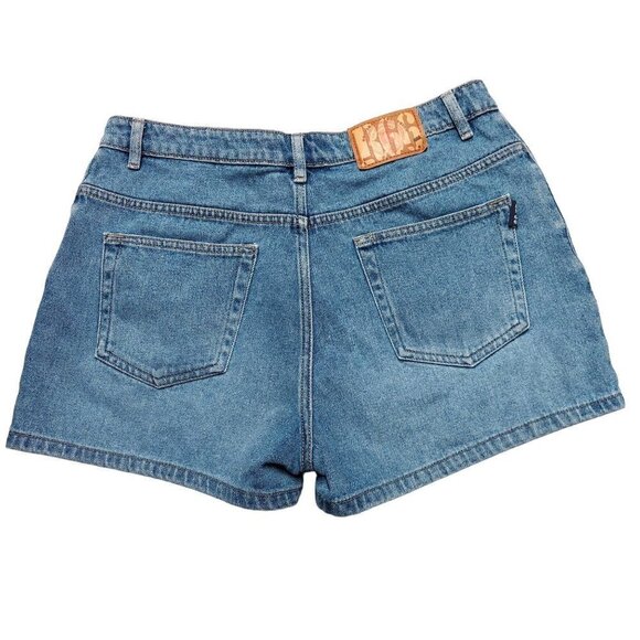 Route 66 Vintage Women's High Rise Medium Wash Denim Jean Mom Shorts - Picture 2 of 5